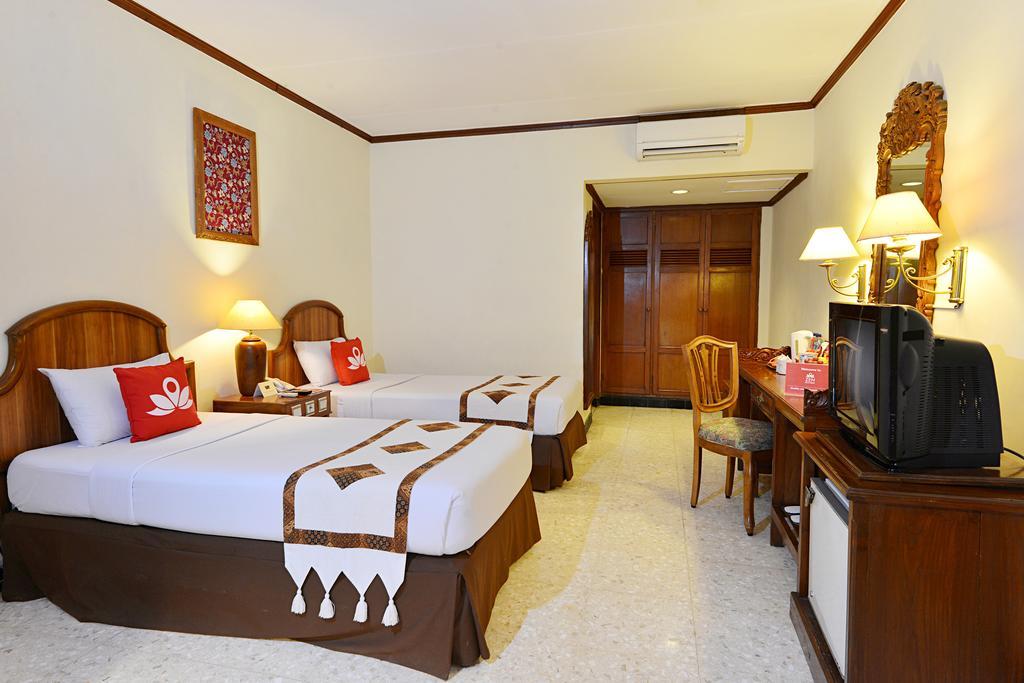 Zen Rooms Jogja Cendrawasih Pakualaman エクステリア 写真