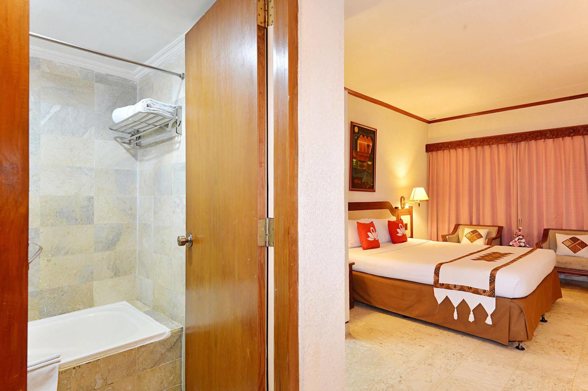 Zen Rooms Jogja Cendrawasih Pakualaman エクステリア 写真